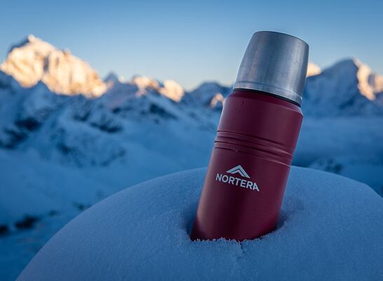 Termosy Nortera: trwałe, wytrzymałe i o schludnym designie, idealne w podróży