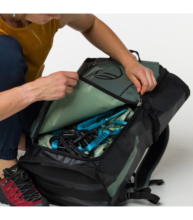 WILD COUNTRY CRAG HAULER 40 hátizsák