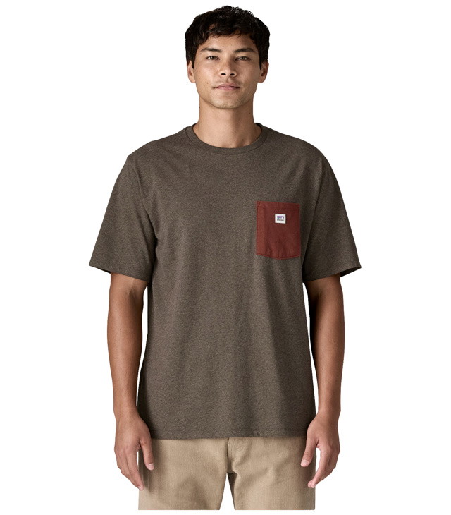 Tricou PATAGONIA M SHOP STICKER POCKET RESPONSIBILI-TEE Bărbați
