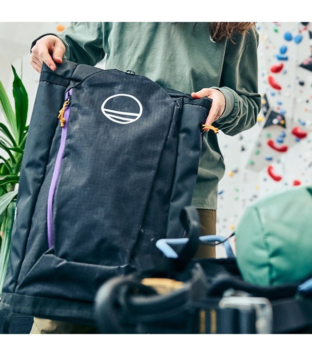 Batoh WILD COUNTRY BASE HAULER 25, BLACK