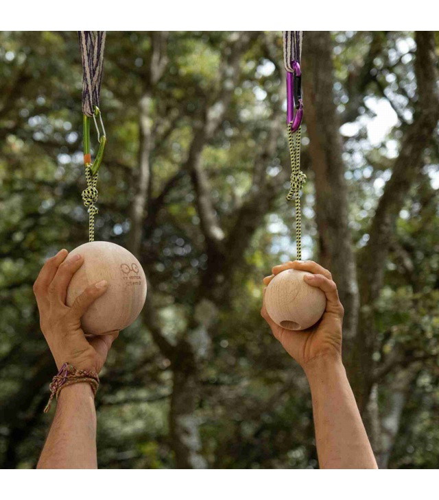 Posilovací pomůcka Y&Y VERTICAL CLIMBING BALLS 10CM